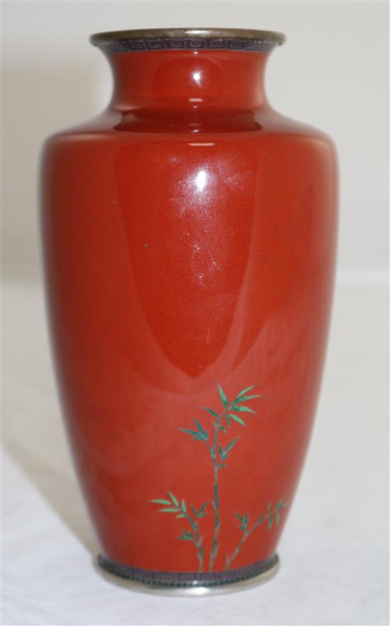 A Japanese silver wire cloisonné enamel vase, early 20th century, 15cm